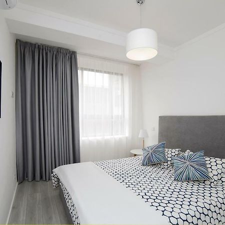 My Modern Homey At Порто Екстериор снимка