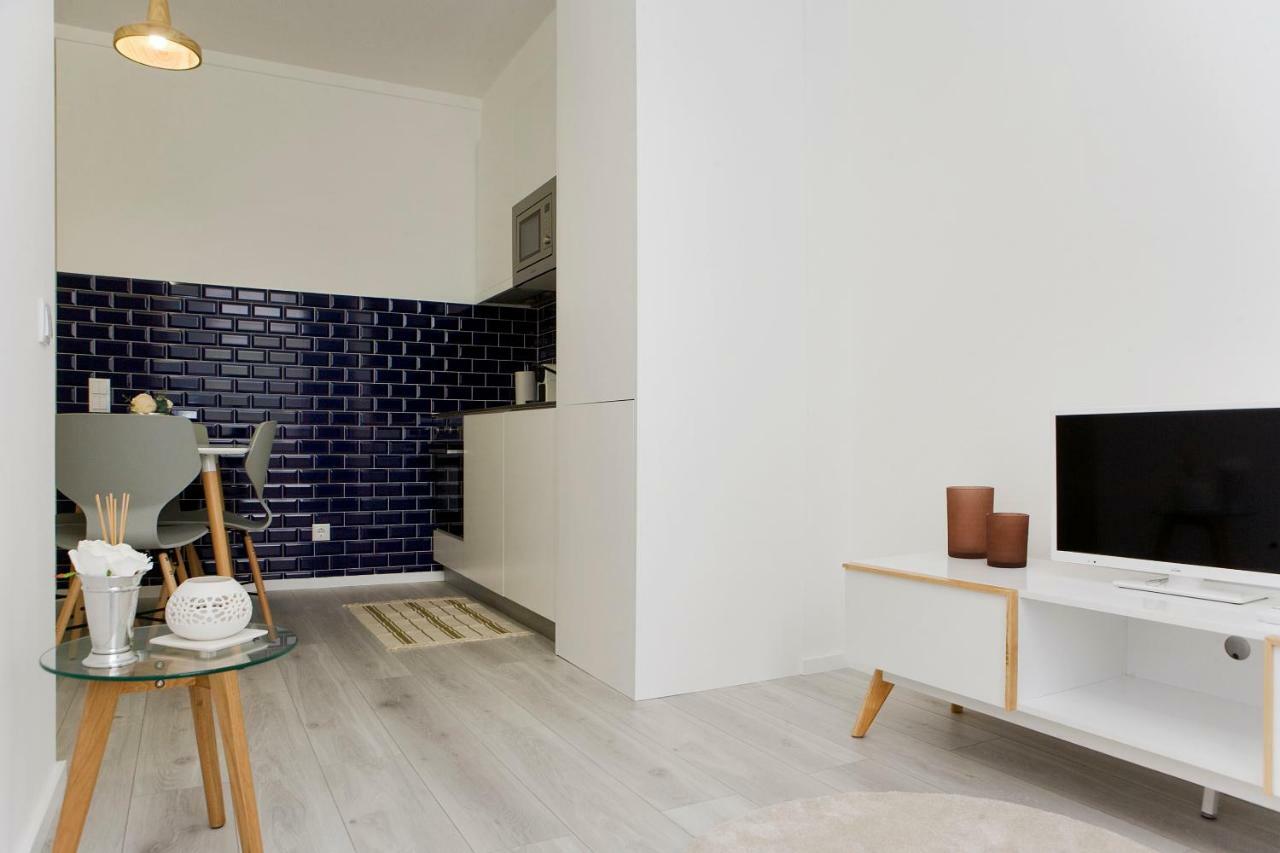 My Modern Homey At Порто Екстериор снимка