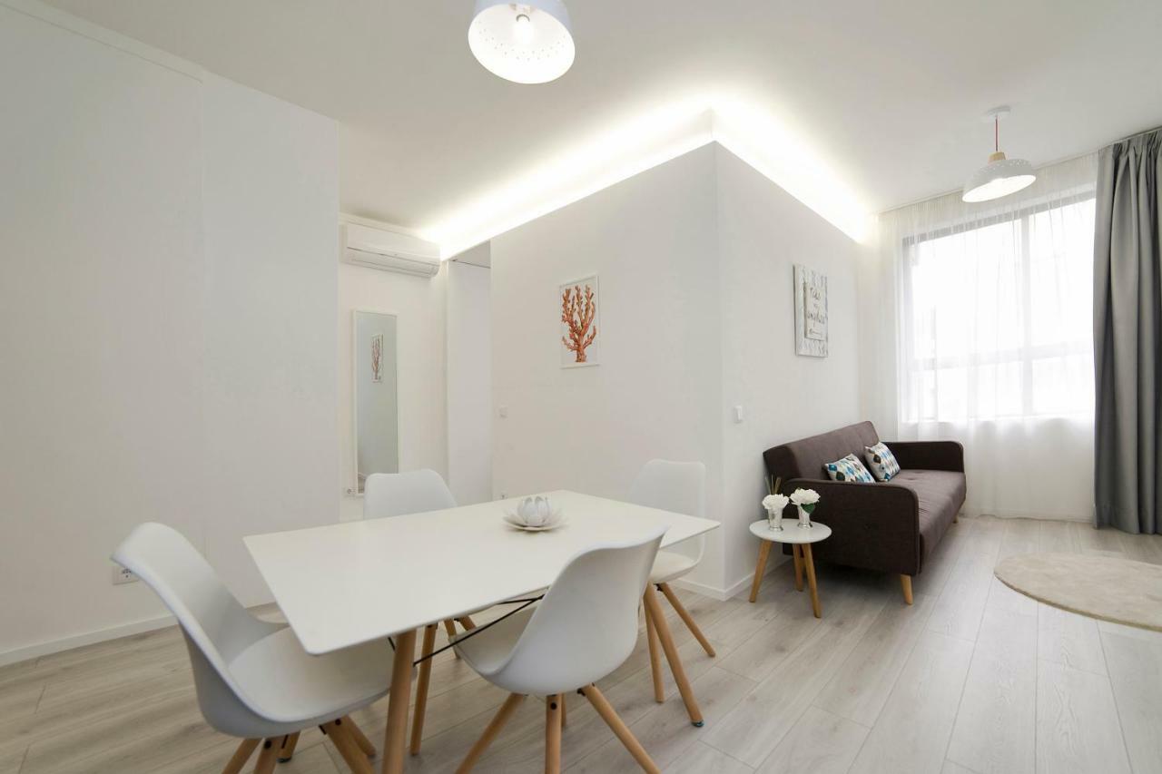 My Modern Homey At Порто Екстериор снимка